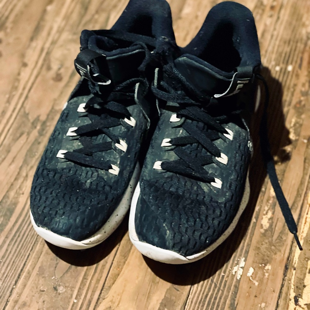 Nike womens basketball shoes